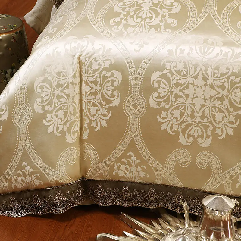 Комплект постельного белья из 4 предметов бежевый кружевной жаккардовый