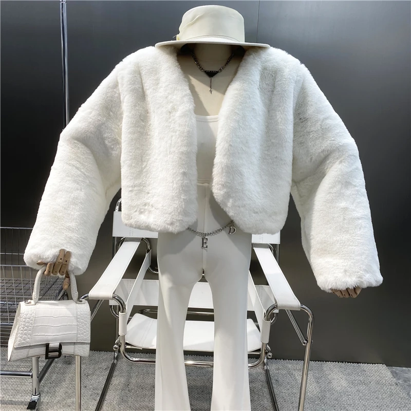 

Новый бренд оригинального дизайна 2021, однотонная модная норковая куртка с V-образным вырезом, свободный и Универсальный женский шерстяной к...