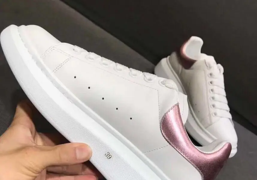 Новинка года; белые туфли для мужчин и женщин; кожаные туфли на толстой подошве; shoes34-45 для пары