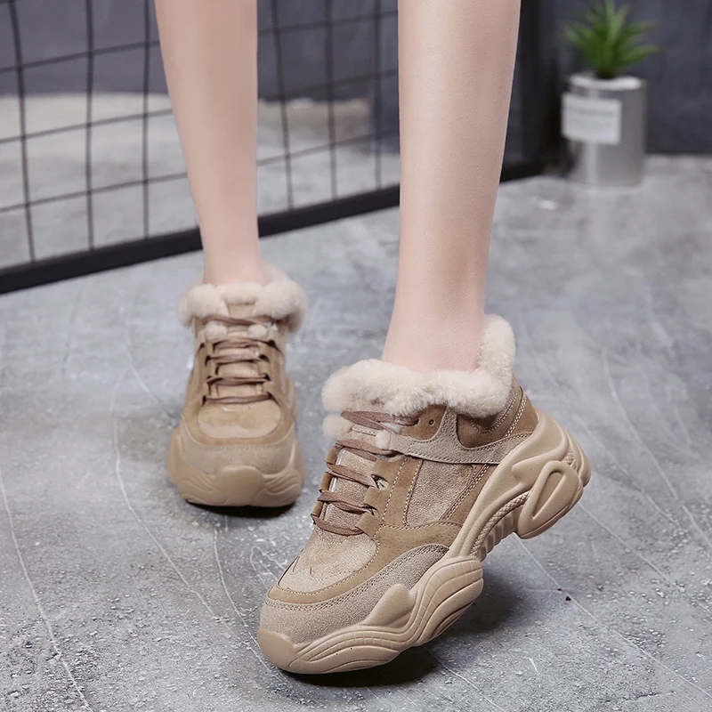 Зимние меховые кроссовки женские массивные на платформе 6 см зимние модные