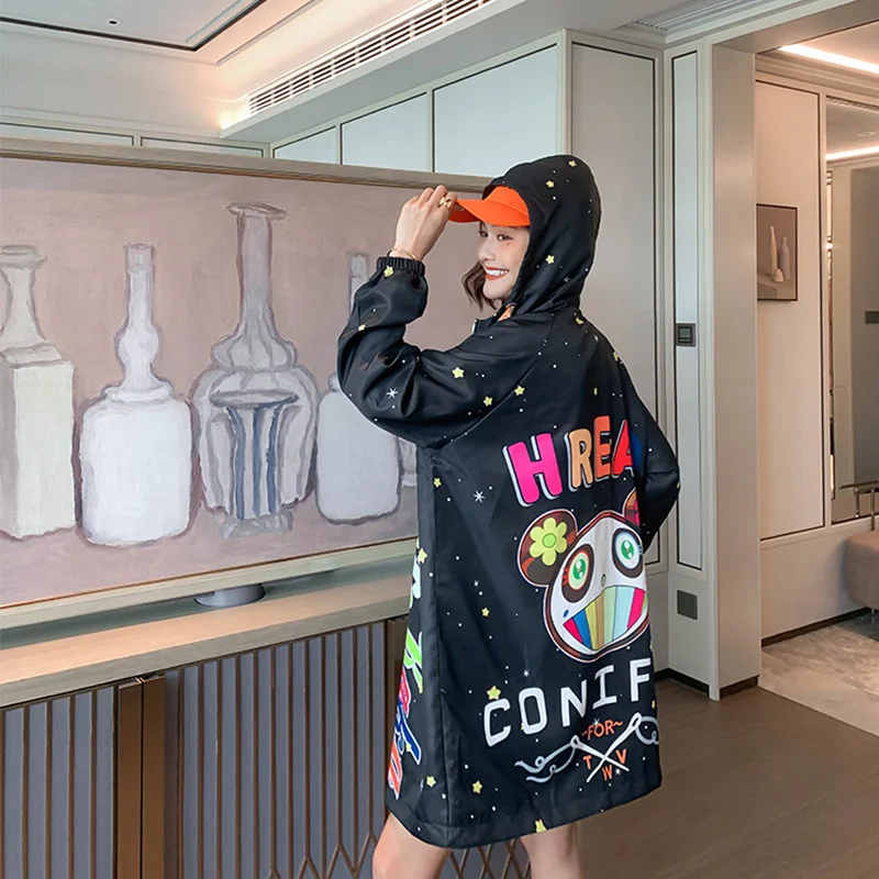 2020 осеннее шикарное пальто с модным мультяшным принтом женские