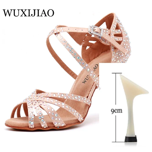 Skin heel heel 9cm WUXIJIAO Женская танцевальная обувь для вечеринки Атласная блестящая обувь для латинских танцев с мягкой подошвой и стразами Женская обувь для сальсы heel5CM-10CM - Цвет: Skin heel heel 9cm