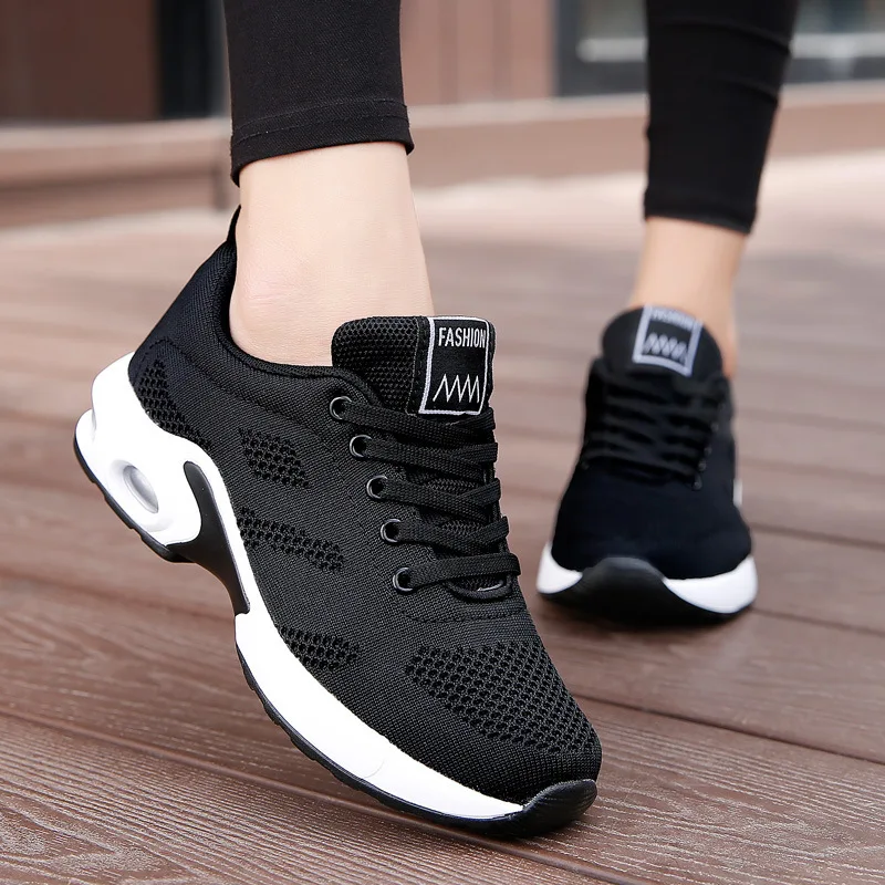 

Men Shoes Sneakers New Style Mesh Breathable Lightweight Shock Absorption Running Shoes Training Shoes
