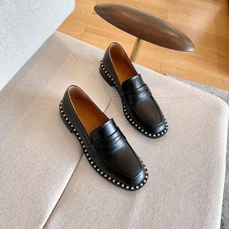 

Krazing Pot split leather round toe med heel pearl decoration preppy style young lady daily wear slip on classic women pumps L30