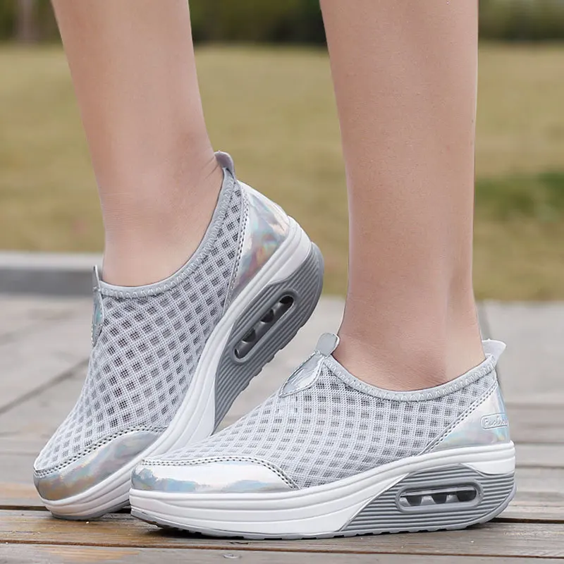 

Women Vulcanized Shoes 2021 Antislip Wearproof Tenis Feminino Casual Shoes Cozy Living at Home Zapatillas Breathable Fly Weave