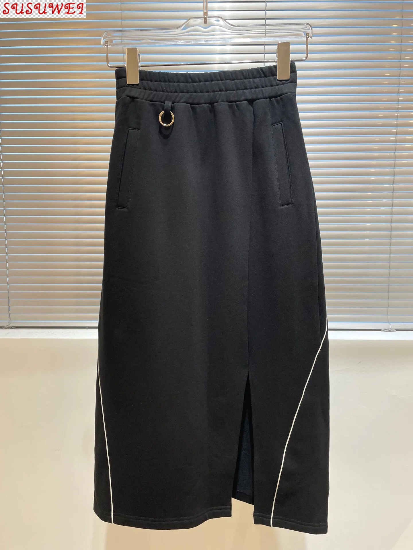 

Коллекция весна-лето 2021, хлопковая черная юбка миди в готическом уличном стиле