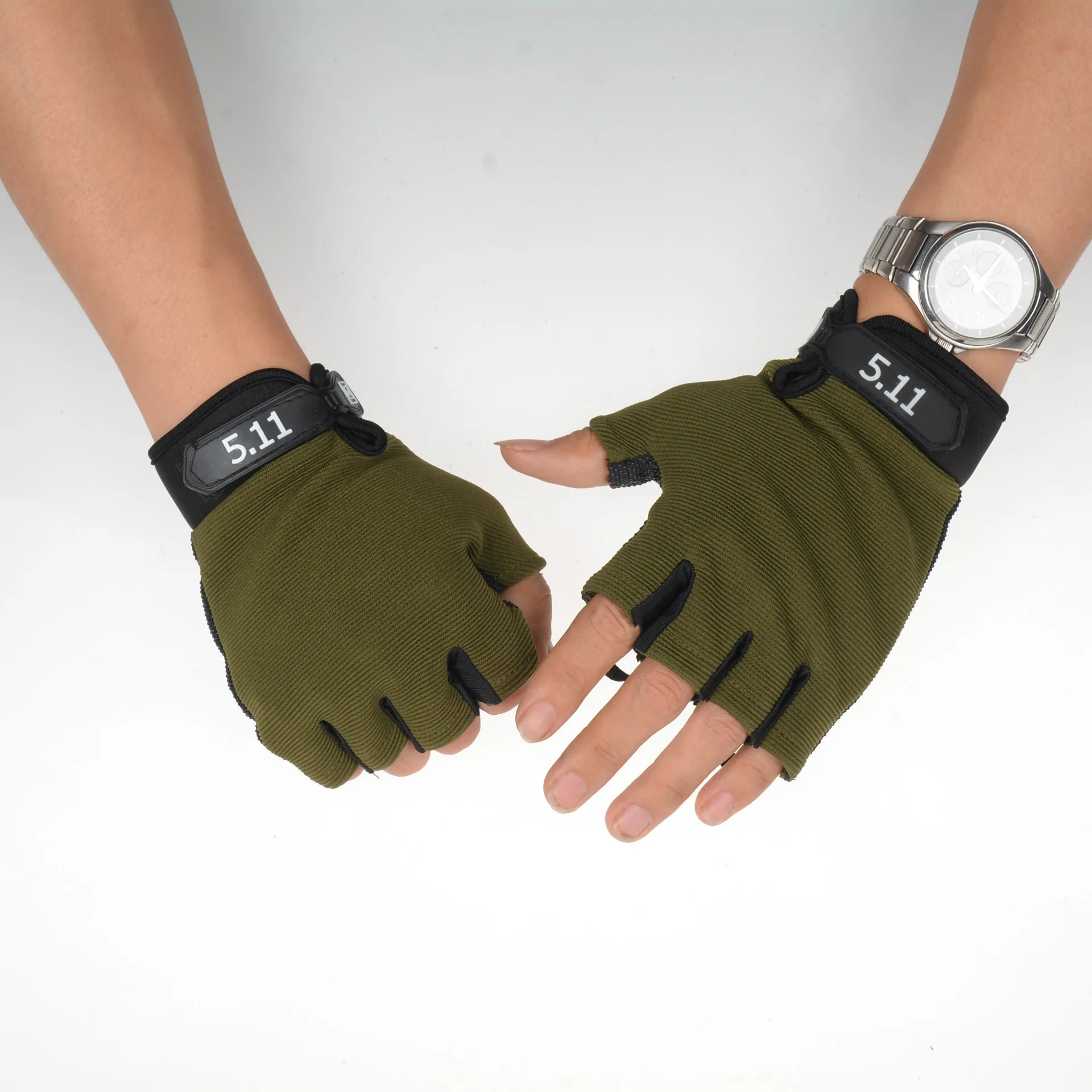 

Fitness outdoor tactical half-finger gloves male fitness fighting army fan imitation non-slip riding