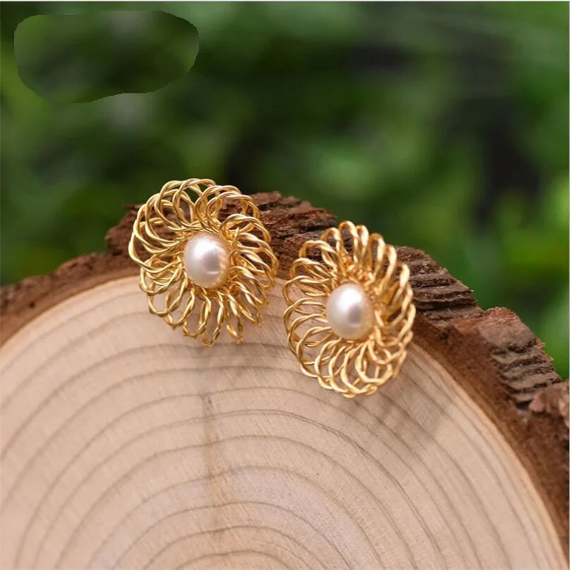 

Natural Freshwater Pearl Round Stud Earrings Women 2021 New European and American Original Hand-Woven Fashion Jewelry Party Gift