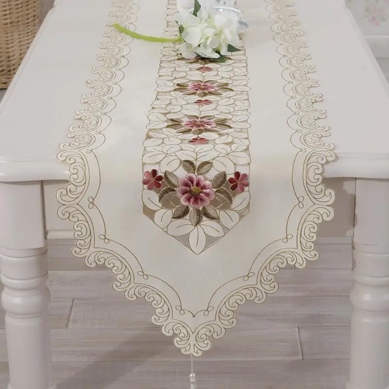 

Modern and simple European-style bed table flag fabric strip tablecloths placemats home deco