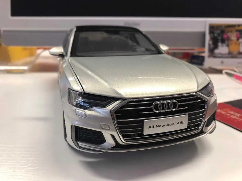 1:18 литая под давлением модель для Audi A6L Серебро Золото Седан сплав игрушечный автомобиль миниатюрная коллекция подарки A6 S6