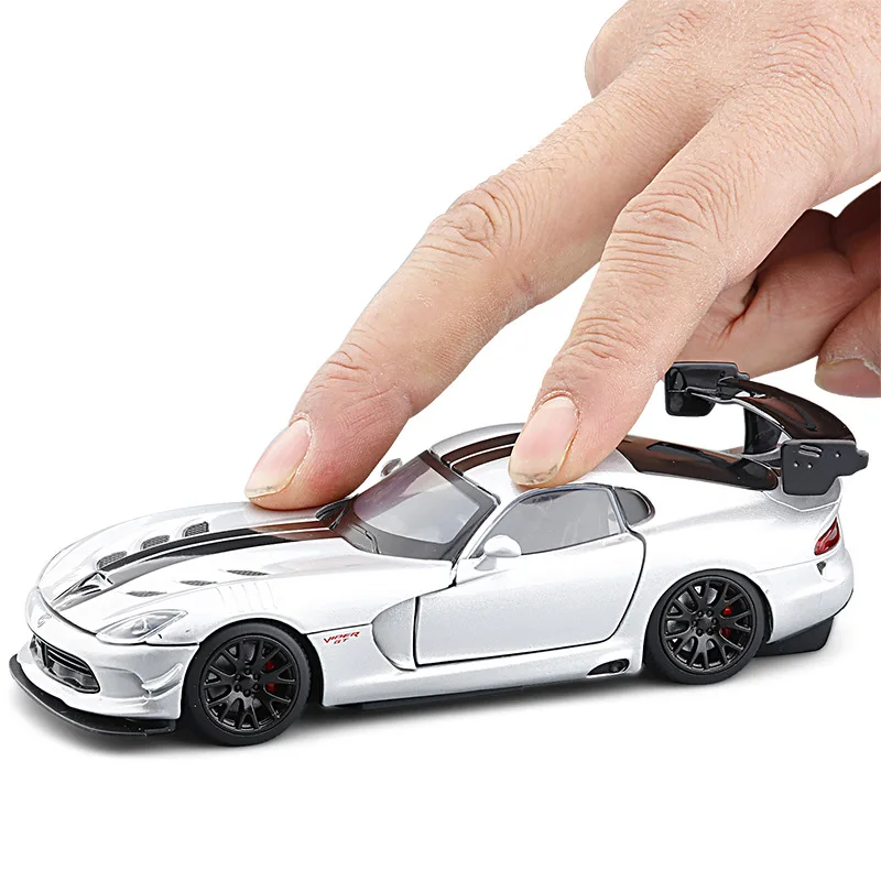 Модель автомобиля Dodge Viper ACR в масштабе 1:32 модель игрушечный автомобиль из сплава