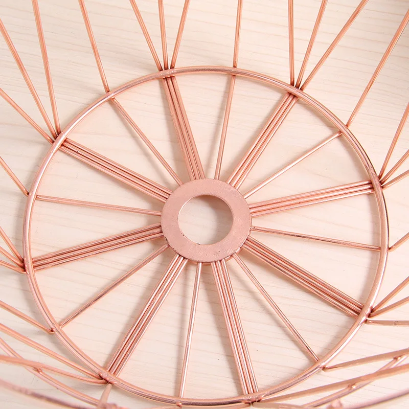 Металлическая железная корзина для хранения грязной одежды в скандинавском