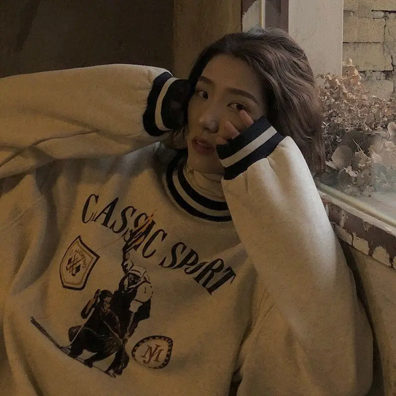 

Retro plus velvet thick sweatshirt for women tide ins Korean version academy winter new loose printed round neck all-match top