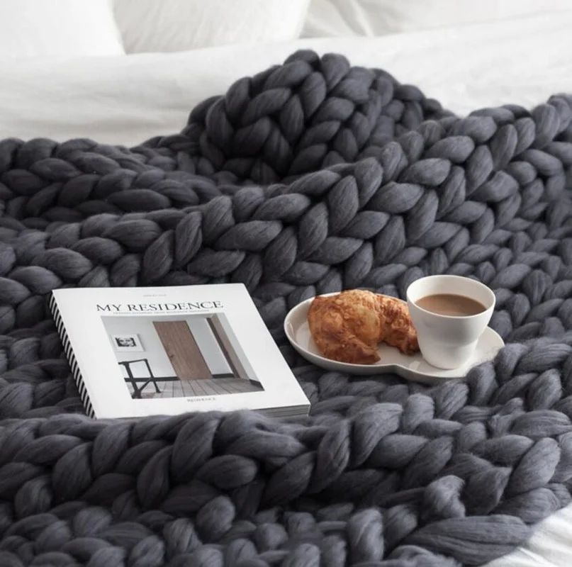 

Hand Chunky Knitted Weighted Blanket Thick Yarn Throw Blankets for Sleep Couch Blankets for Beds Winter Home Decor