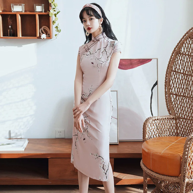 

Women's Silk Rayon Cheongsam Chinese Elegant Plum Flower Cheongsam Slim Eastern Evening Dress Chinese Retro Qipao Orientale
