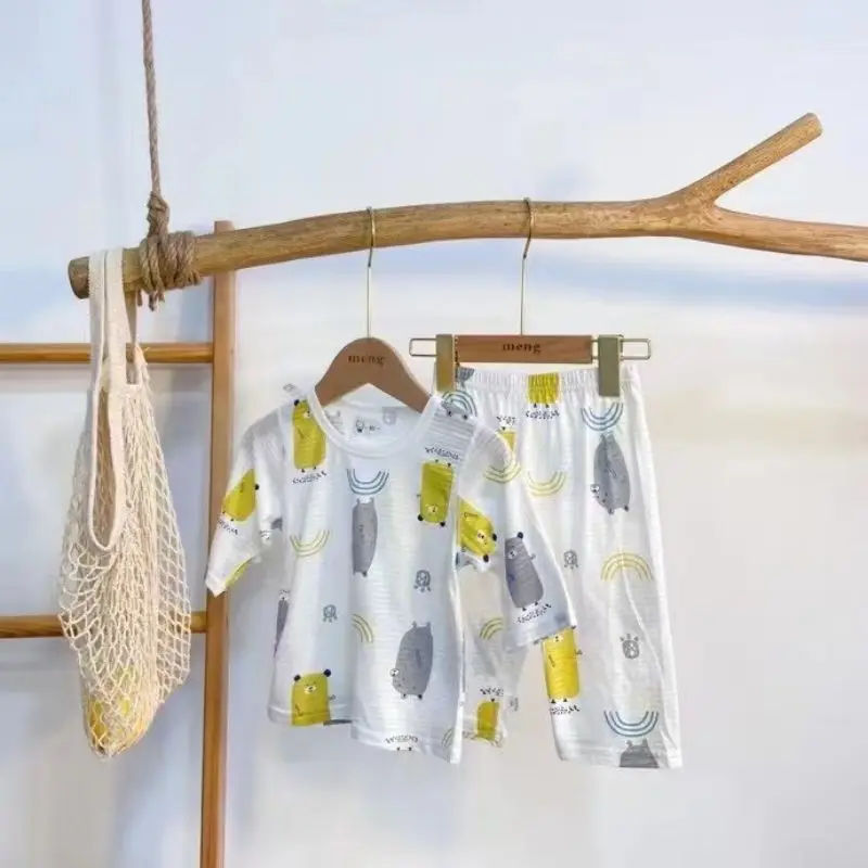 

Little Bear Summer Boneless Three-Quarter Sleeve Suits Pajamas for Boys and Girls