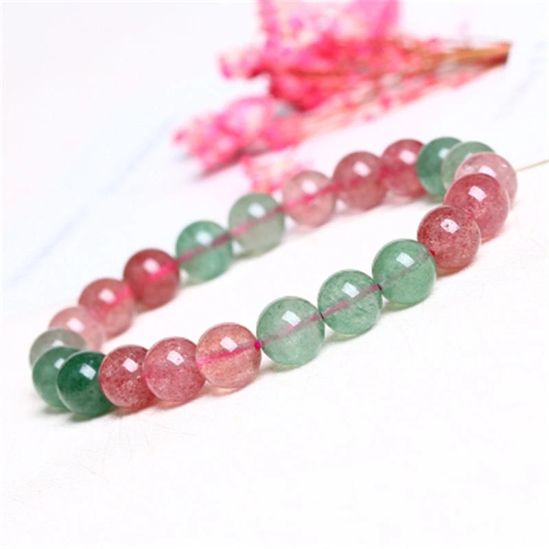 Женский браслет ручной работы классический из натуральных розовых бусин с