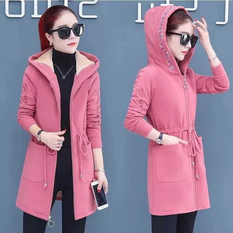 

Winter Women Plus Size 5XL Letter Embroidery Overcoats Plush Linning Parkas Hoodie Slim Coats Mom Zipper Solid Blue Outerwears