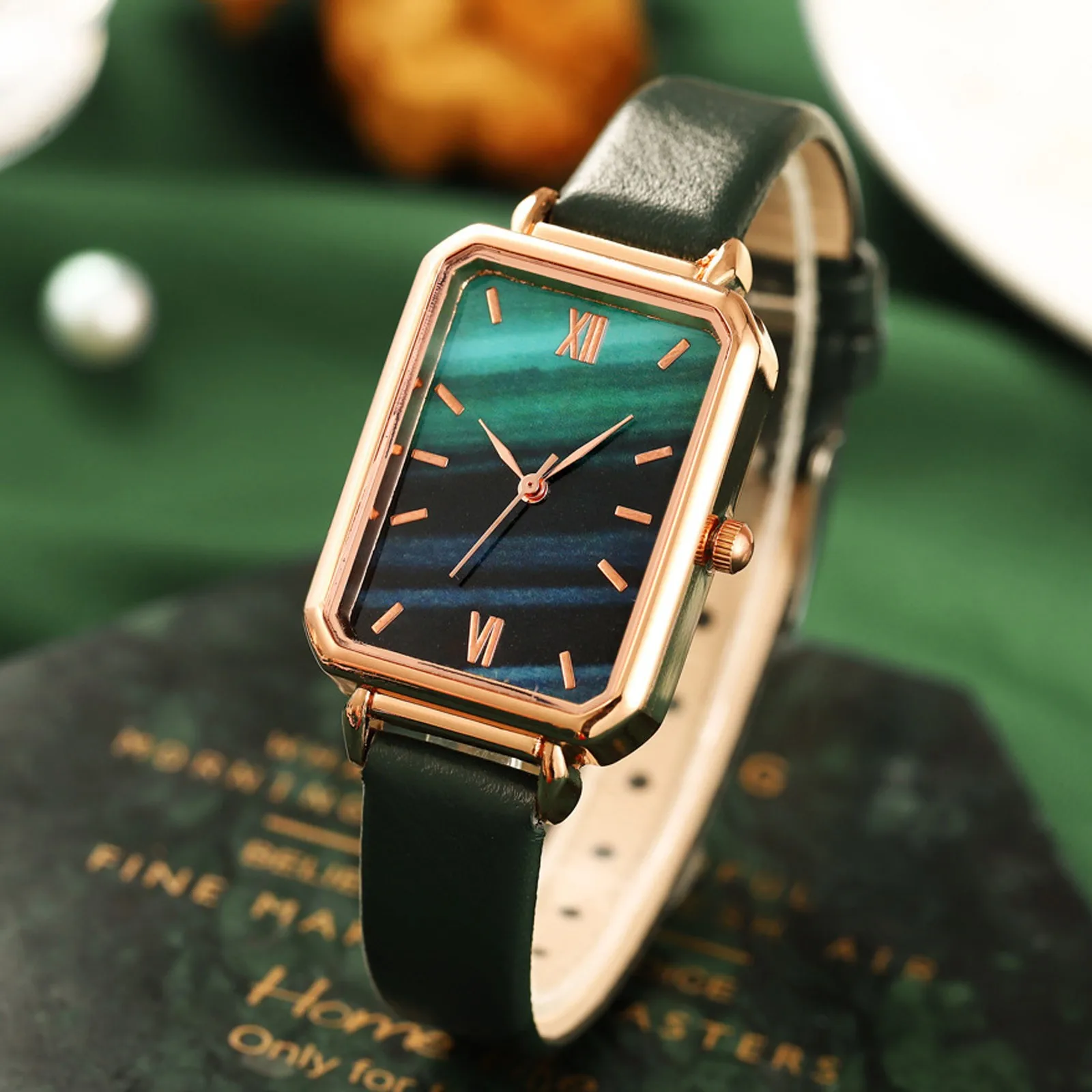 

2021 Hot Ladies Retro Watches Leather Womens Analog Wrist Watch Gradient Rectangle Dial Quartz Wristwatch Gift Relojes Mujer