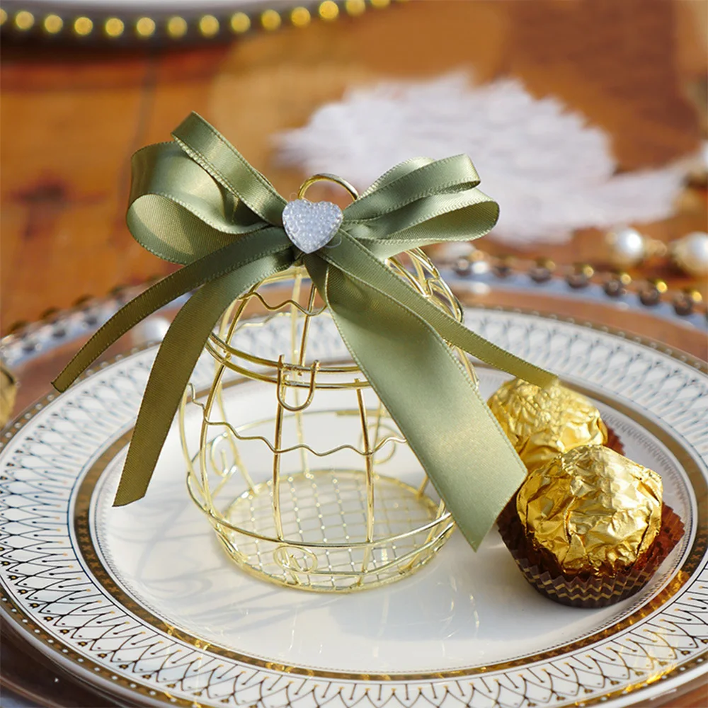 

Hollow Bird Cage Mini Golden Bronzing Color Hexagon Wedding Chocolate Box Candy Box Baking Package Wedding Party Decoration