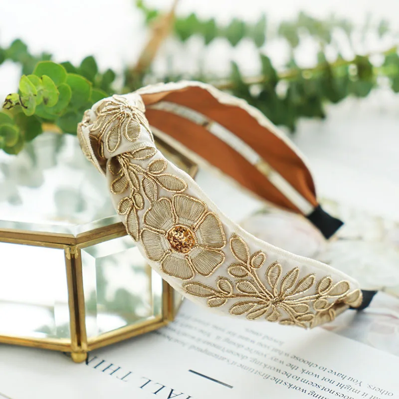 

Retro Palace Silk Satin Embroidered Flower Hairbands Fabric Knot Headbands for Women Wedding Banquet Hair Accessories Head Wrap