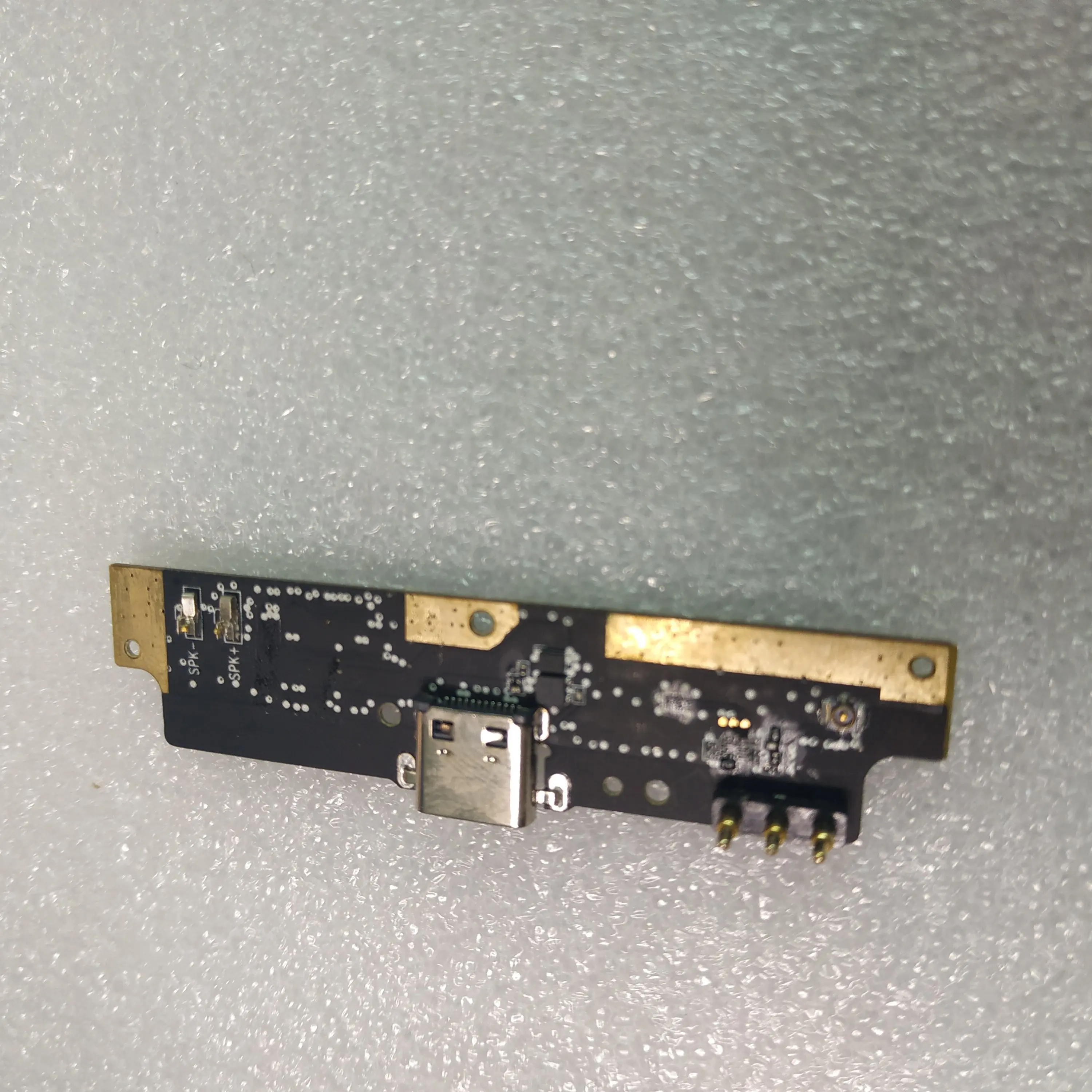 

Оригинальный USB-разъем для зарядки, разъем для порта зарядного устройства, запасные части для телефона OUKITEL WP5 Pro, б/у