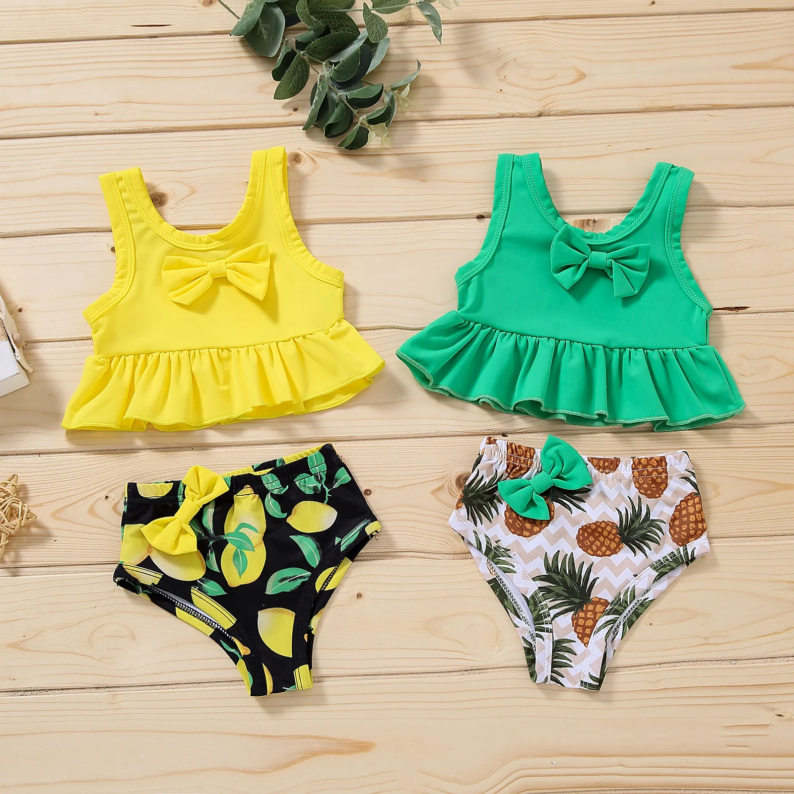 Новый прекрасный для маленьких девочек с бантом и принтом бахромой купальный