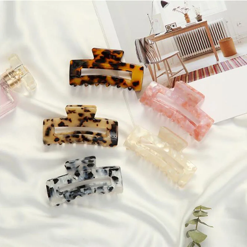 

2021 New Ins Large Geometric Hollow Square Tortoiseshell Leopard Acetate Hair Clip Hair Claw for Women Hair Accessories