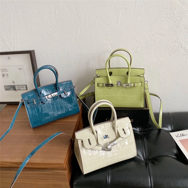 

Women's Handbags