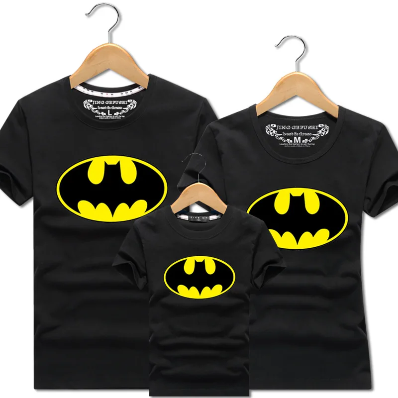 black Batman Tshirts Футболки с изображением Бэтмана, хлопковая одежда с короткими рукавами для папы, мамы, родителя и ребенка одинаковые комплекты для семьи подарки для детей, Прямая поставка - Цвет: black Batman Tshirts