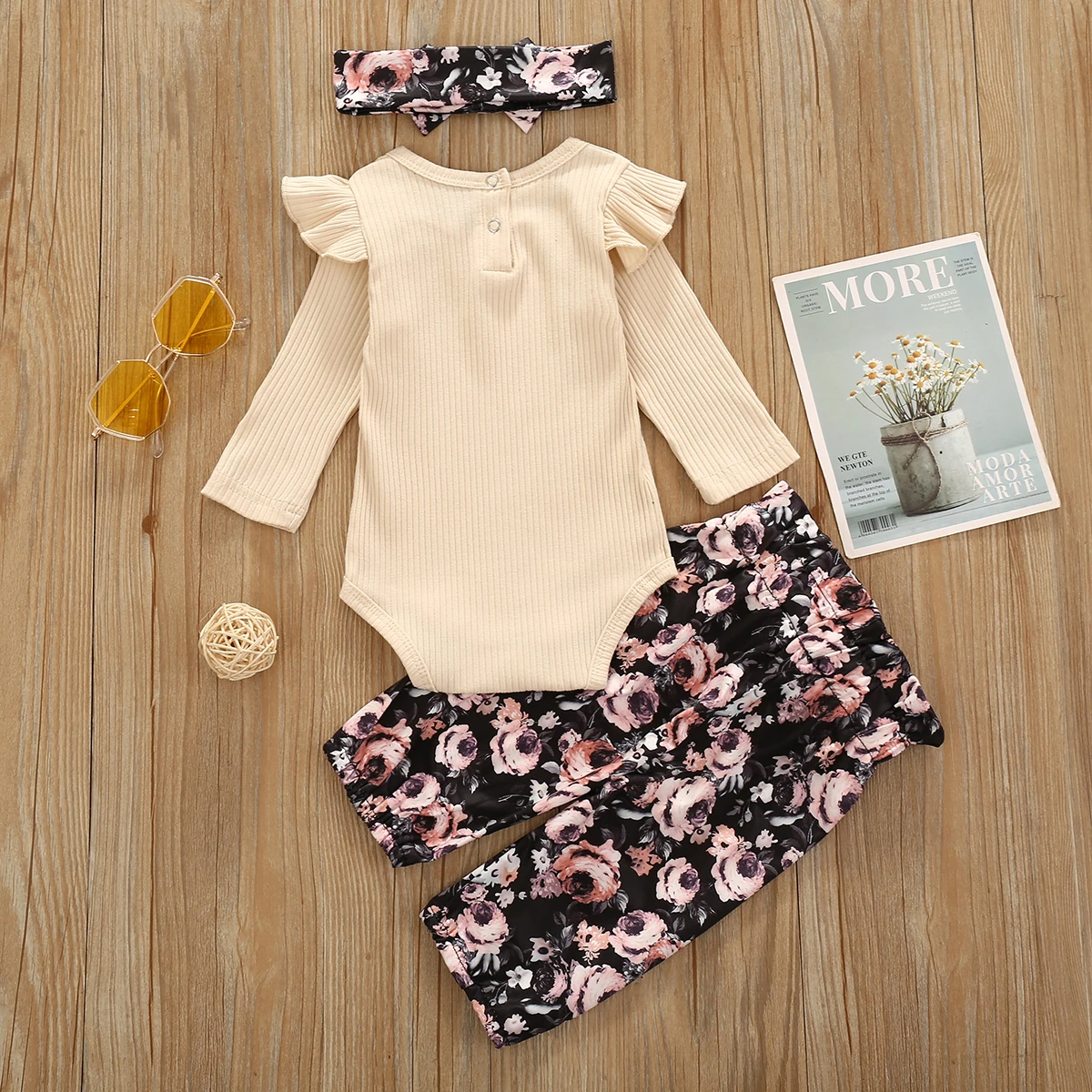

2020 Autumn New 3pcs Baby Romper Girls Clothes Solid Color Long Sleeve Jumpsuit and Flower Long Pants with Headband