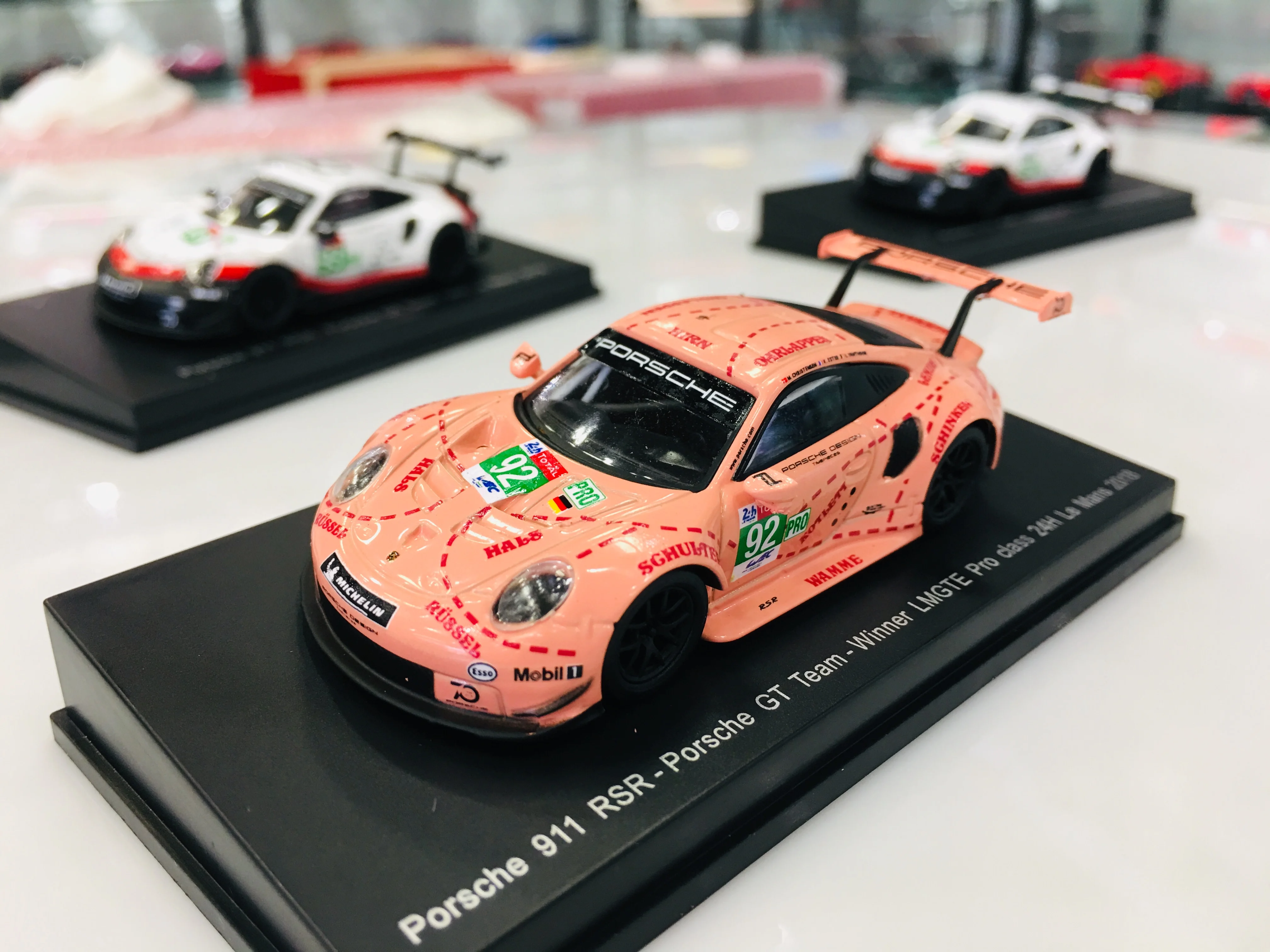 

SPARK1:64 Porsche 911 Le Mans Racing Diecast Collection of Simulation Alloy Car Model Children Toys
