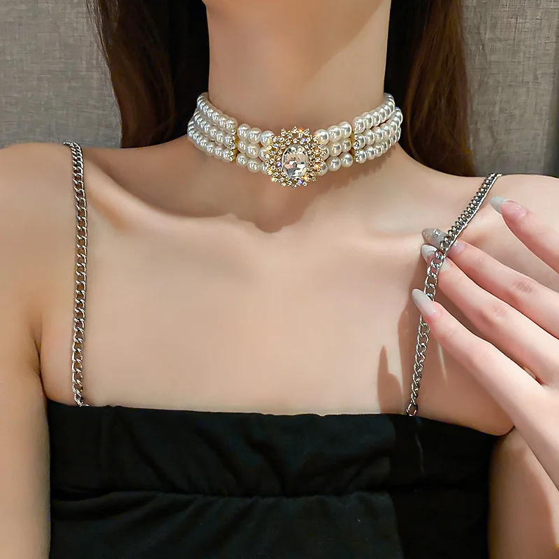 

Multi-Layers Pearls Geometric Crystal Rhinestone Pendants Choker -Necklaces For Women Gold Metal Chain Necklace Collier Jewelry