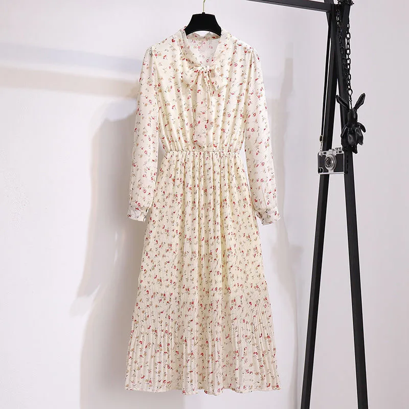 

Женское шифоновое платье-миди с цветочным принтом, с завышенной талией и длинным рукавом