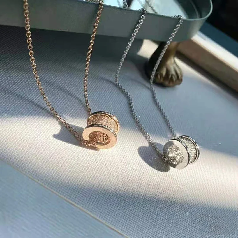 

Classic Fashion Glittering Stone Necklace Original Design Women's Exquisite Jewelry