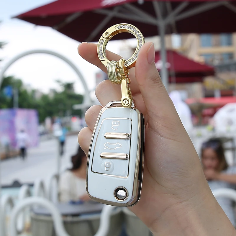 

Новинка ТПУ чехол для автомобильного ключа чехол для Audi A1 A3 8P 8L A4 A5 B7 A6 C5 Q3 Q5 Q7 TT S3 S4 S6 RS держатель защитный брелок с брелоком