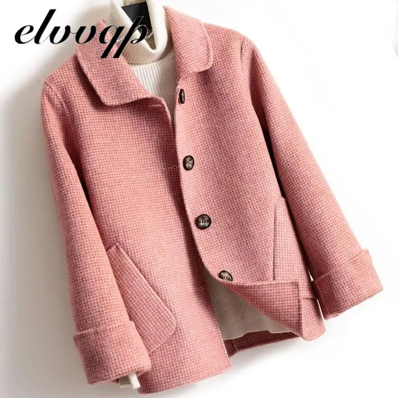 Женское Короткое шерстяное пальто в клетку однобортное зимнее из чистой шерсти с