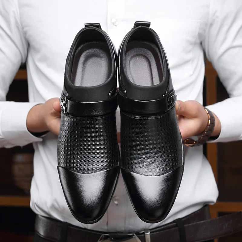 

2020 бренд мужская деловая обувь с острым носком без шнуровки и молнии Лакированная кожа Оксфордские туфли для мужчин; Туфли под платье бизне...