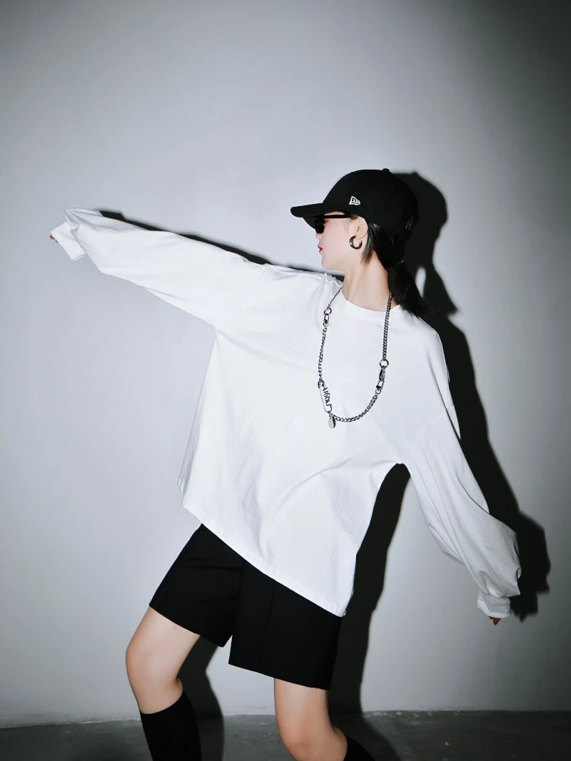 Женская футболка с круглым вырезом EAM белая и черная большого размера длинными