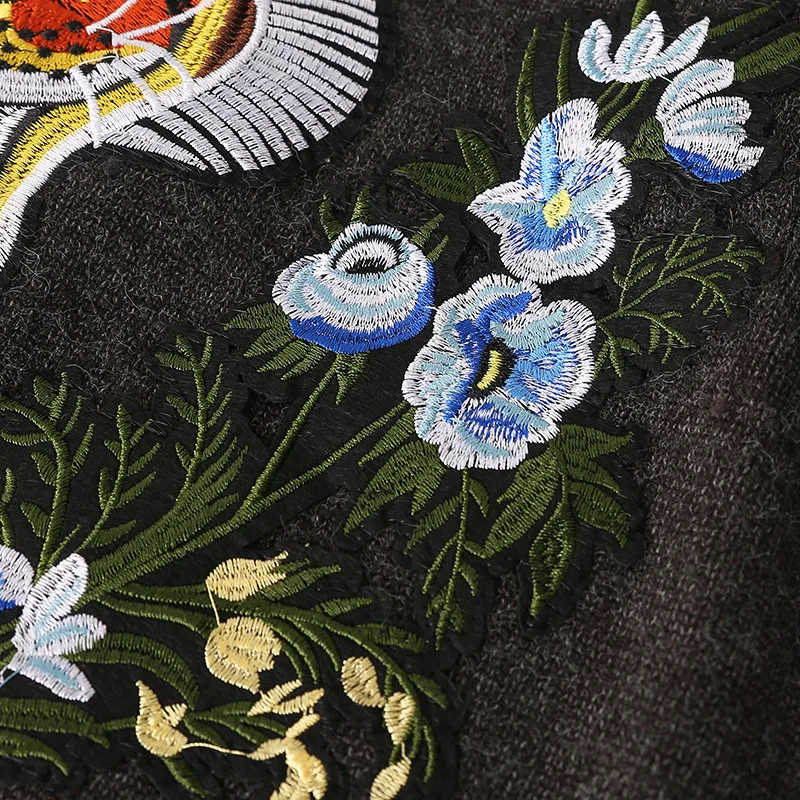 Модный женский пуловер свитер с вышивкой головы тигра и цветочным узором джемпер