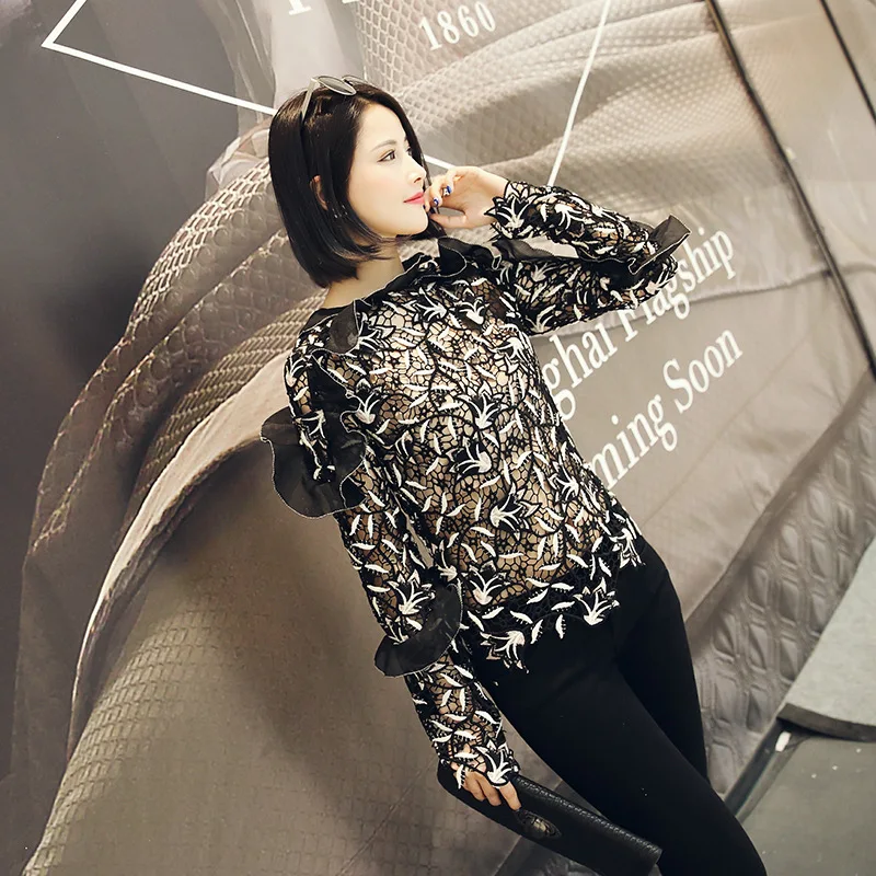 

New flower embroidery perspective hollow out of bud silk unlined upper garment unlined upper garment to coat E0107 render