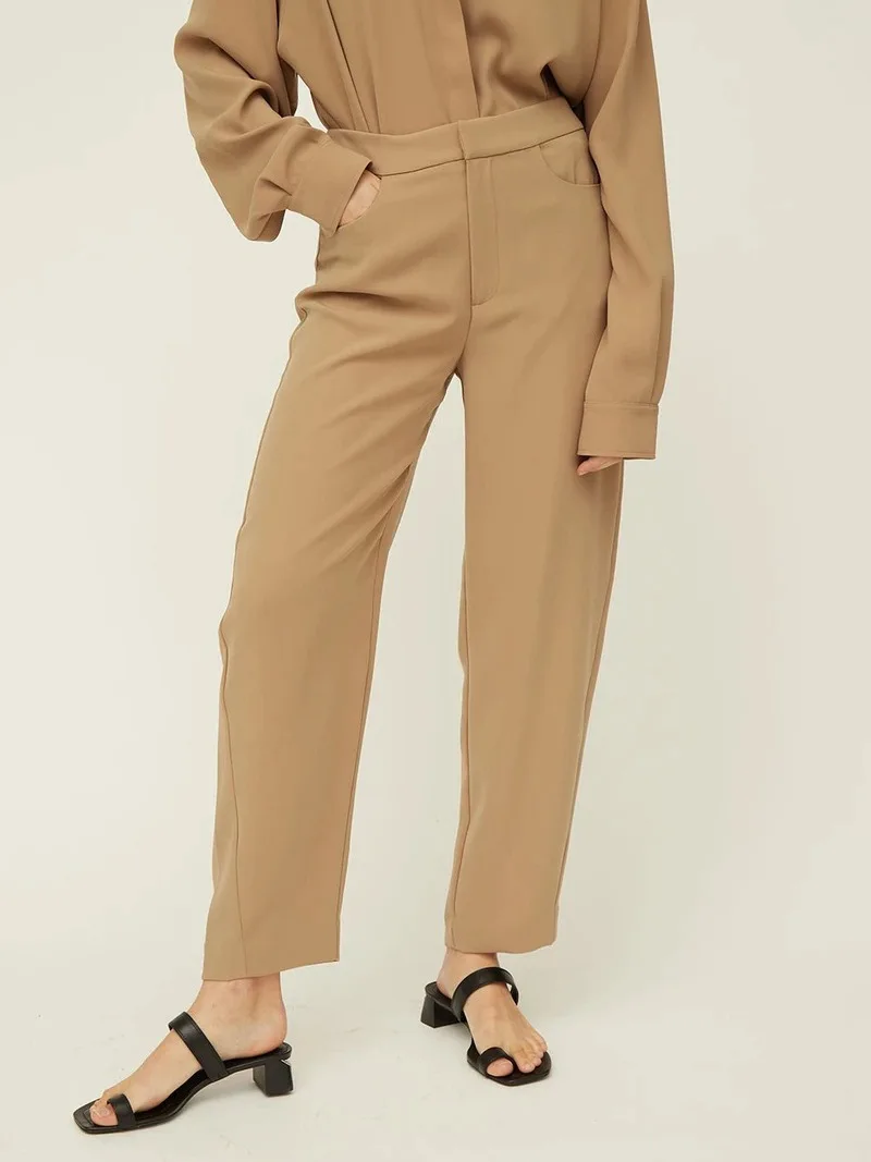 2020 Spring and Summer Classic Curved Twist Seam Cropped Trousers Casual Pants Women