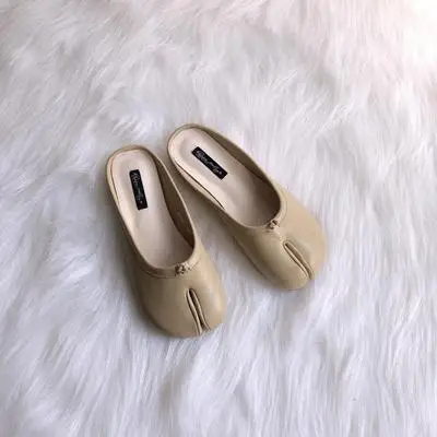 apricot slippers Tabi/женские туфли ниндзя из микрофибры; удобная обувь на плоской подошве; тапочки с раздельным носком; лоферы на мягкой подошве; однотонные женские мокасины; Размеры 35-40 - Цвет: apricot slippers