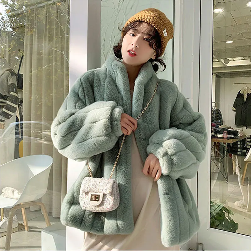 Women's Autumn Winter Jacket Faux Fur Coat Fashion Elegant Large Size Warm Lamb Coat 2021 Women Short Loose Plush Jacket