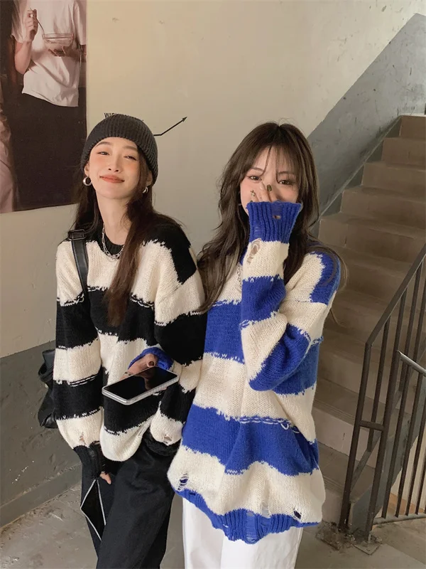 

Retro Hong Kong Style Striped Long Sleeve Sweater