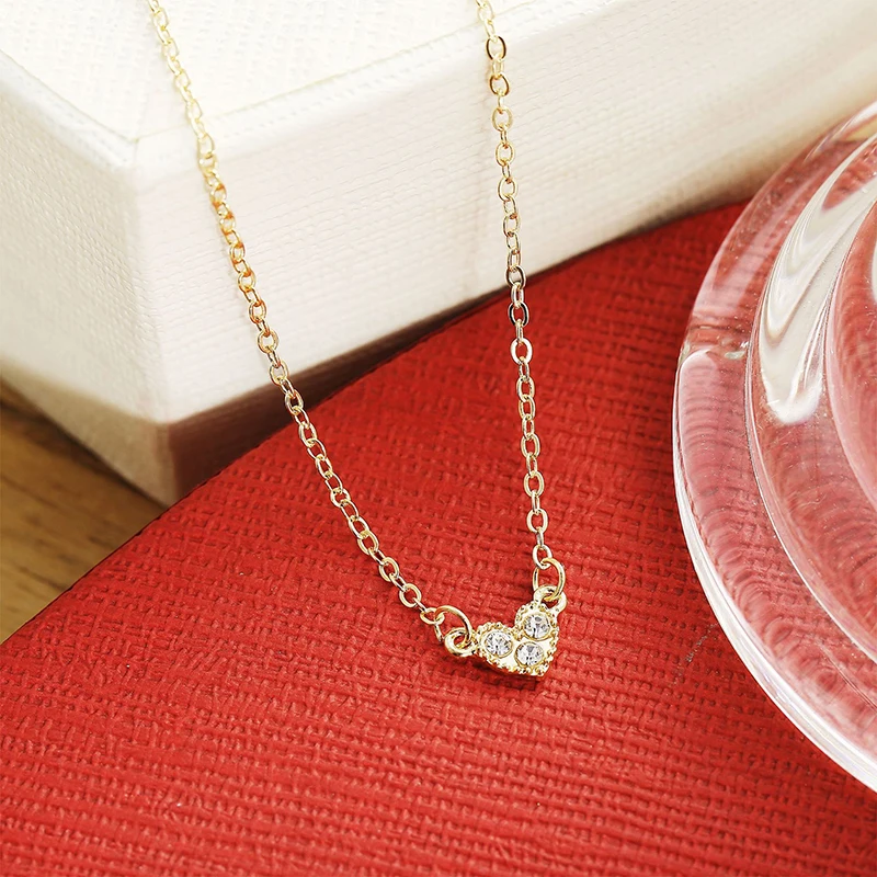 

HMES New Retro Necklace Woman Zircon Simple Golden Stainless Steel Necklace Party Necklace Jewelry Gift