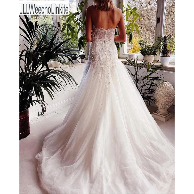 

White Lace Beading Tulle Mermaid/Trumpet Wedding Gowns Chapel Train Floor-Length Strapless Bridal Dresses