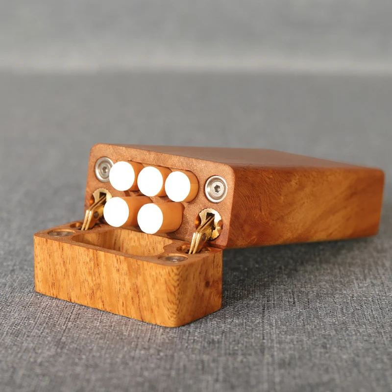 

Personalized Creative Portable Wooden Cigarette Case Pressure Proof And Moisture-proof Customized Lettering Gift