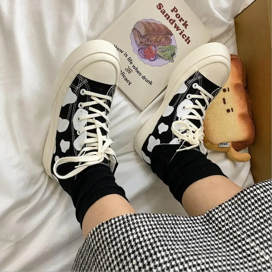 

2021 Summer New Women's Sneakers Cute Platform Shoes Cow Girls Casual Vulcanize Undefined Japanese Vintage Boots Female