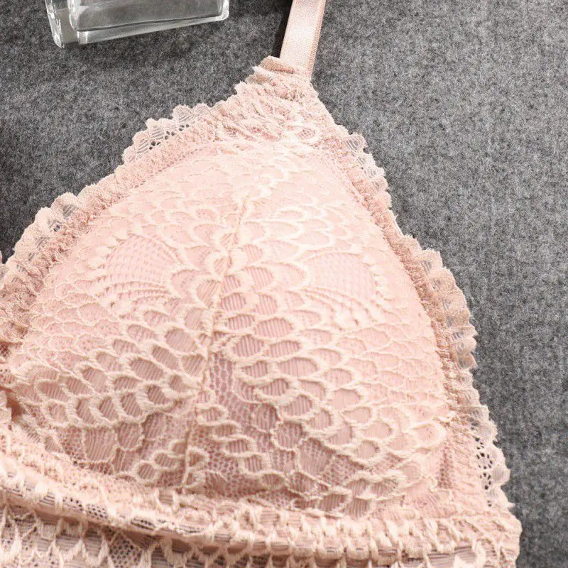 Женские бюстгальтеры во французском стиле бесшовные кружевные с глубоким